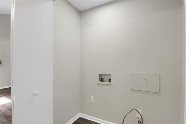 558 Newlin Ct, Lawrenceville, GA 30046 - laundry area featuring hookup for a washing machine and wood finished floors