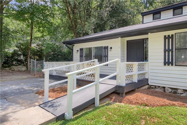 558 Newlin Ct, Lawrenceville, GA 30046 - view of front of property with covered porch