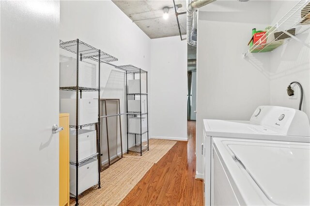 full bathroom featuring tile patterned floors, shower / tub combo with curtain, vanity, and toilet