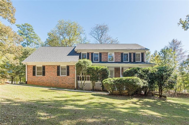 view of front of house featuring a front yard