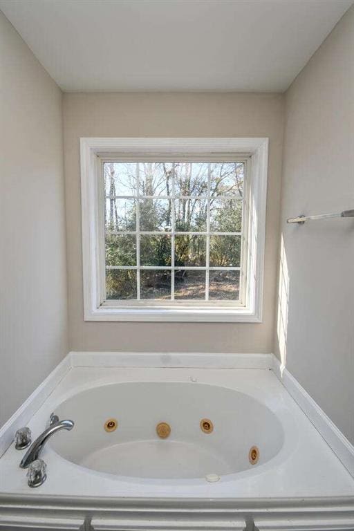 bathroom with a bathtub