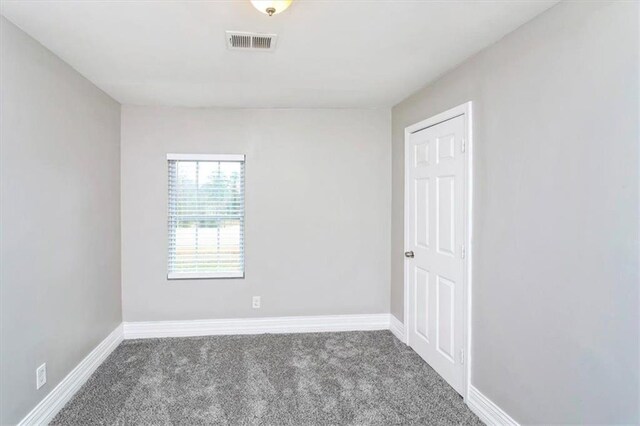 2222 Mcafee Rd, Decatur, GA 30032 - unfurnished room with dark carpet