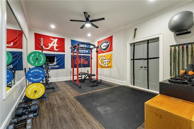 exercise room featuring ceiling fan, wood finished floors, crown molding, baseboards, and recessed lighting