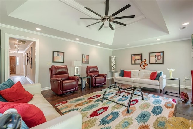 535 Brickleberry Ln, Roswell, GA 30075 - living area with ceiling fan, ornamental molding, recessed lighting, wood finished floors, and vaulted ceiling