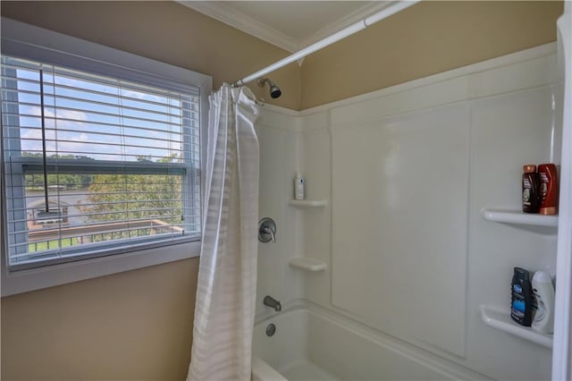 233 S Spring Rd, Eatonton, GA 31024 - bathroom with crown molding, shower / tub combo with curtain, and plenty of natural light