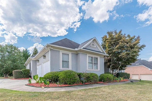5170 Stone Croft Trl, Atlanta, GA 30331 - view of side of home with a lawn