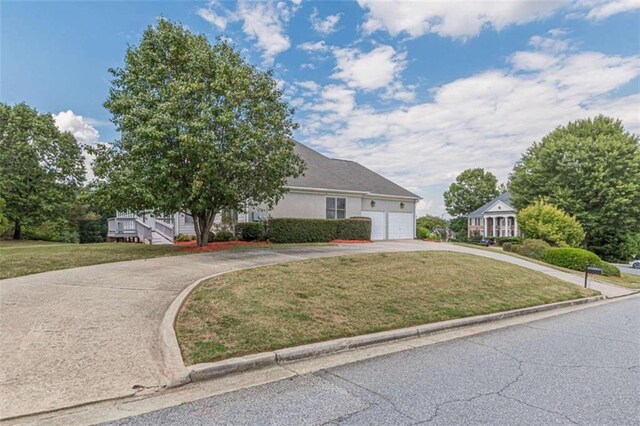 5170 Stone Croft Trl, Atlanta, GA 30331 - view of front of house featuring a front yard