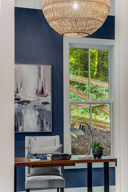 1461 Bubbling Creek Rd NE, Brookhaven, GA 30319 - detailed view of a desk