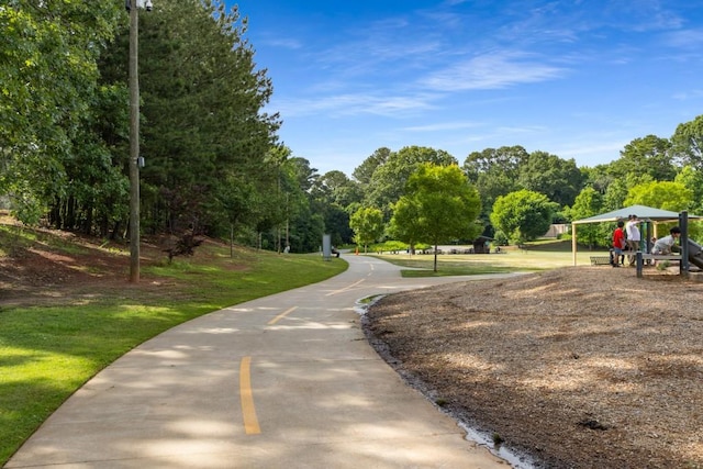1461 Bubbling Creek Rd NE, Brookhaven, GA 30319 - surrounding community featuring a yard