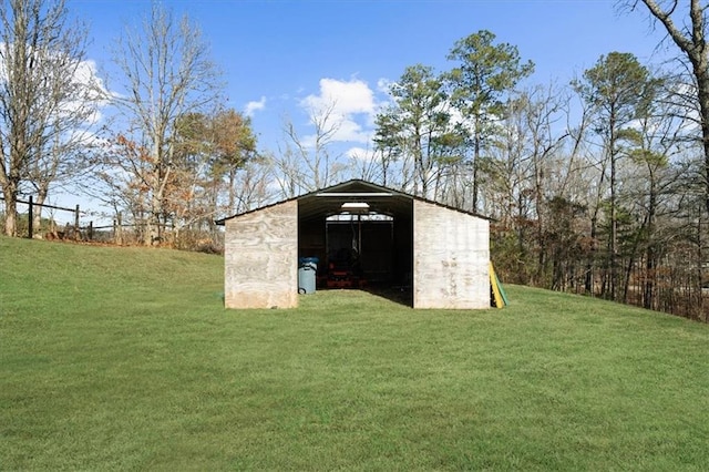 view of outdoor structure featuring an outdoor structure