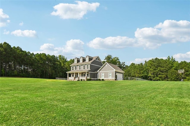 view of front of home featuring a front lawn