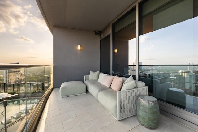 balcony featuring an outdoor hangout area