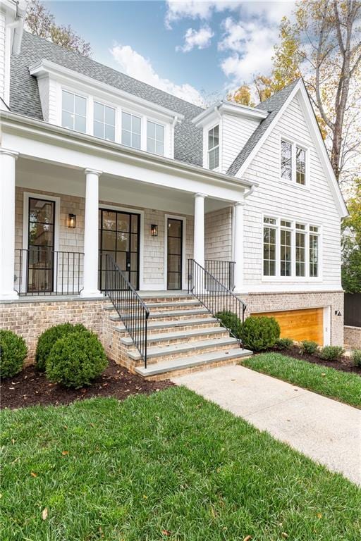 view of front of property featuring a porch