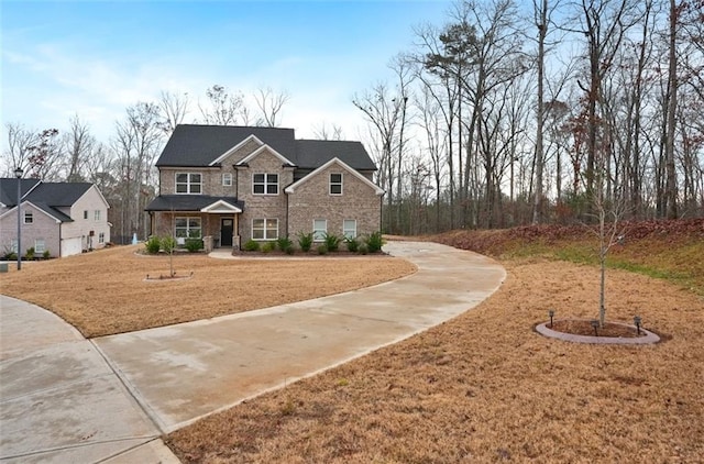 view of front of property with a front yard