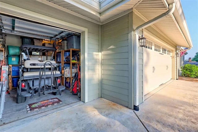 502 Cottage Crest Dr, Clarkesville, GA 30523 - garage featuring driveway
