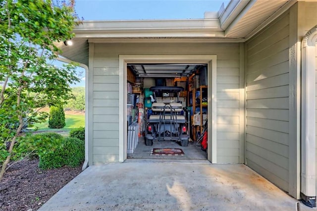 502 Cottage Crest Dr, Clarkesville, GA 30523 - property entrance with a garage