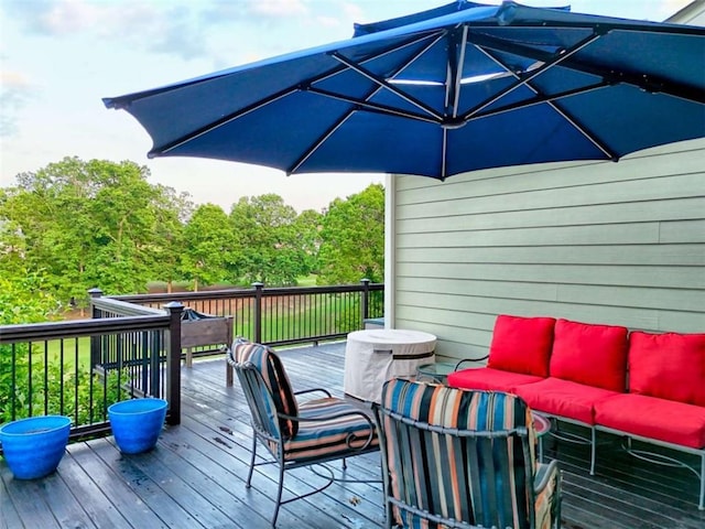 502 Cottage Crest Dr, Clarkesville, GA 30523 - wooden deck with an outdoor hangout area