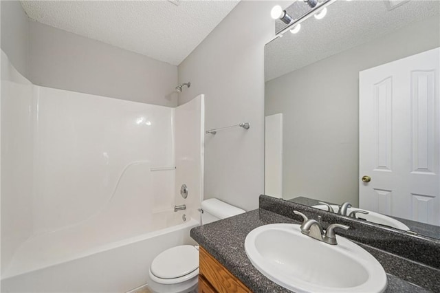 237 Raventree Ln, Griffin, GA 30224 - full bath with vanity, bathing tub / shower combination, and a textured ceiling