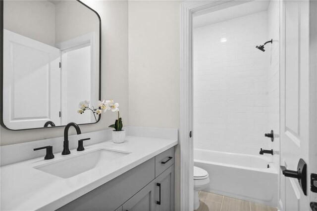 235 Briscoe Way Unit 7, Alpharetta, GA 30009 - full bathroom featuring vanity, toilet, and shower / bath combination