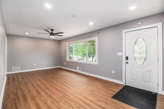 entrance foyer featuring a ceiling fan, baseboards, visible vents, and recessed lighting