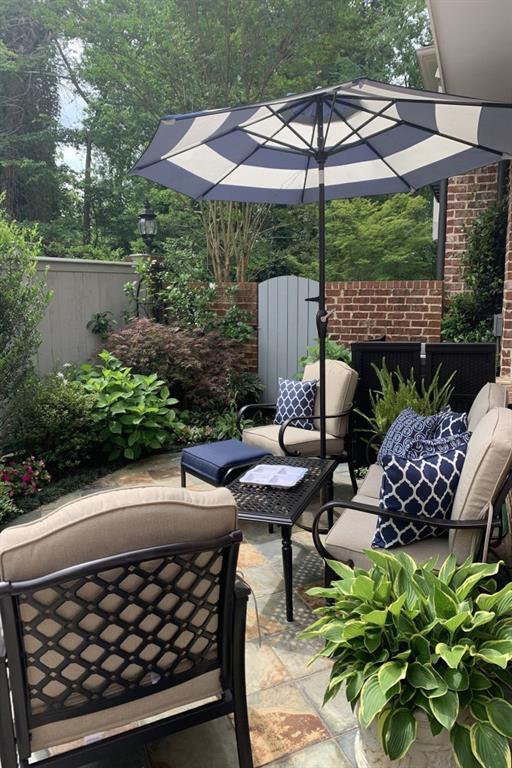3707 Peachtree Rd NE Unit 8, Atlanta, GA 30319 - view of patio featuring an outdoor hangout area