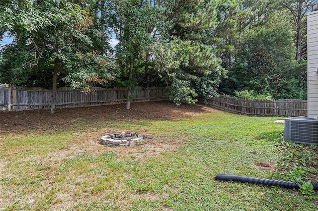 view of yard with cooling unit