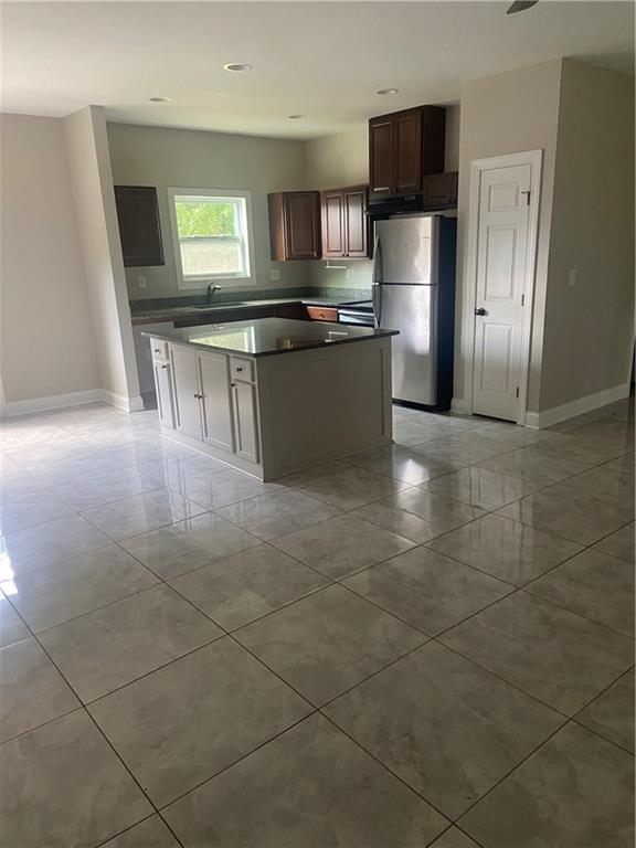 841 N Price Rd, Sugar Hill, GA 30518