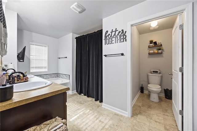 468 Lake Ridge Ln, Fairburn, GA 30213 - full bathroom featuring toilet, a shower with shower curtain, vanity, and baseboards