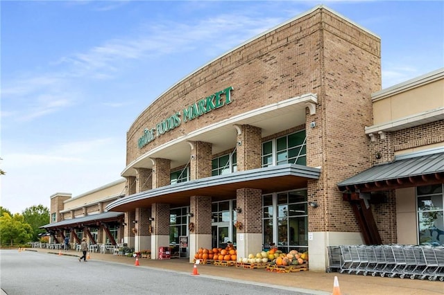 view of building exterior