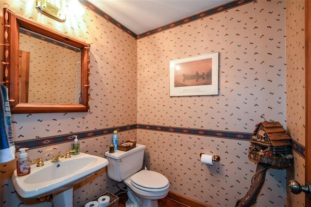 1115 Wild Turkey Blf, Jasper, GA 30143 - bathroom featuring crown molding and wallpapered walls