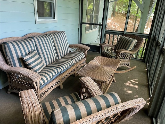 1115 Wild Turkey Blf, Jasper, GA 30143 - sunroom featuring an outdoor living space