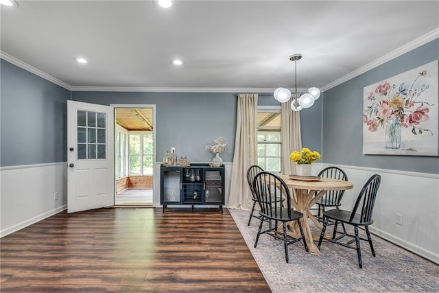 2653 Elkhart Cir SW, Marietta, GA 30064 - dining area with wood finished floors, ornamental molding, recessed lighting, a chandelier, and baseboards