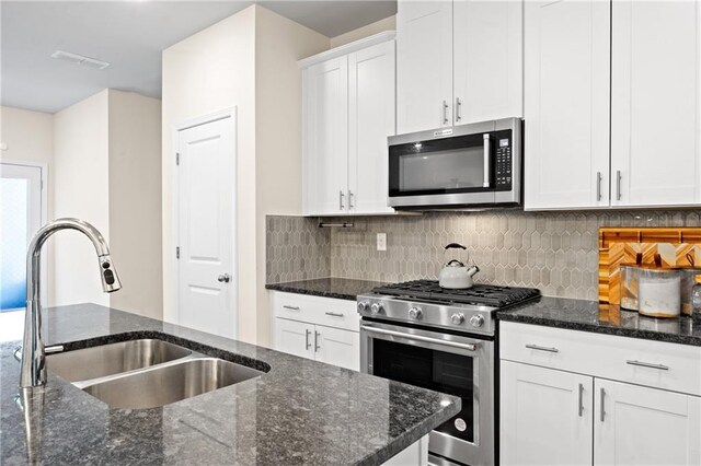 2440 Rocky City Ln, Snellville, GA 30078
