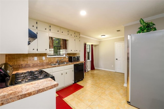 3645 Shrewsbury Ct, Snellville, GA 30039 - kitchen with black appliances, decorative backsplash, crown molding, light countertops, and white cabinets