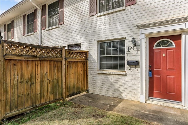 view of property entrance