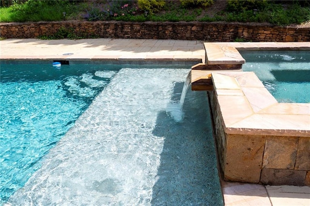 view of outdoor pool