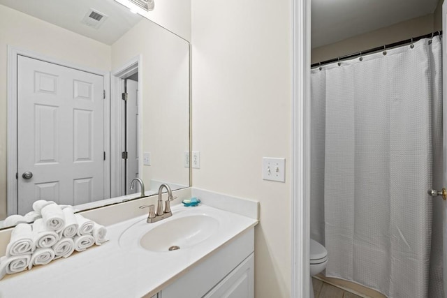 49 Inverness Ct, Hiram, GA 30141 - full bath with vanity, toilet, and a shower with shower curtain