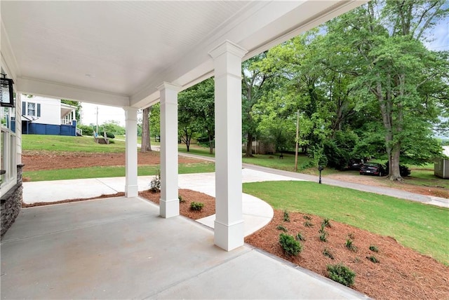 200 College Ave, Commerce, GA 30529 - view of patio / terrace with covered porch