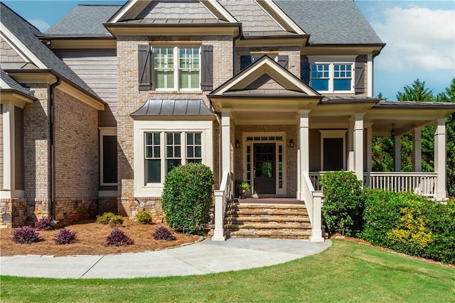 craftsman-style house featuring covered porch