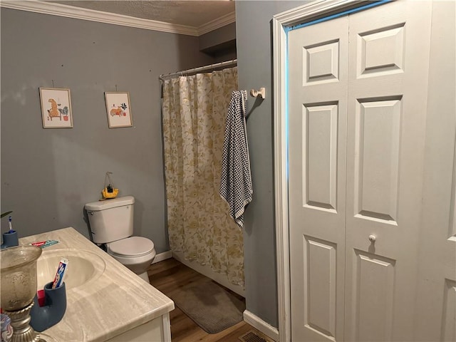 703 Jack Sharp Rd, Colbert, GA 30628 - bathroom featuring crown molding, wood finished floors, vanity, and a shower with shower curtain