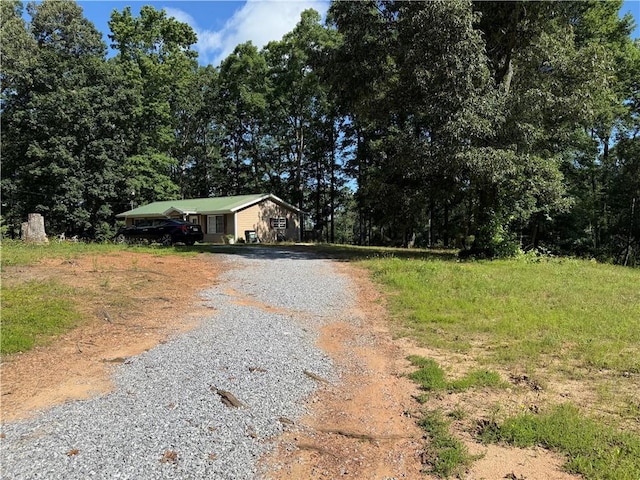 703 Jack Sharp Rd, Colbert, GA 30628 - view of front facade featuring gravel driveway