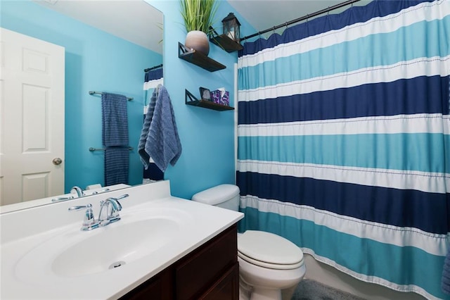 2968 Oshields Ct SW Unit 4, Marietta, GA 30060 - full bath with toilet, vanity, and curtained shower
