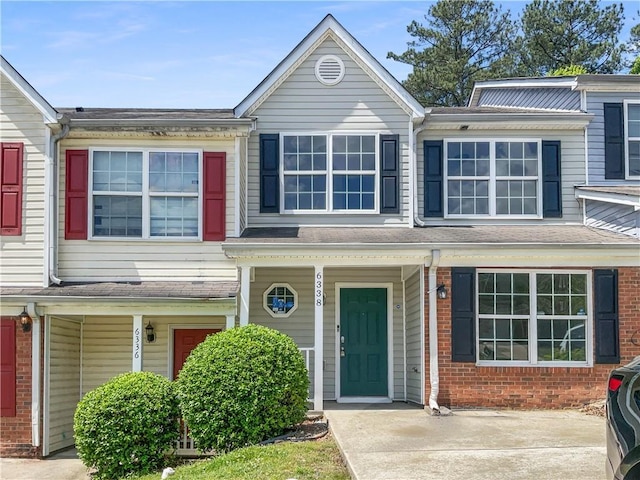 view of townhome / multi-family property