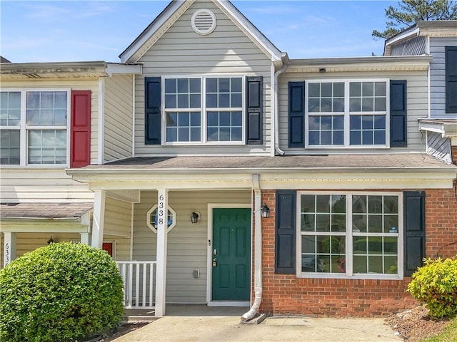 multi unit property with covered porch