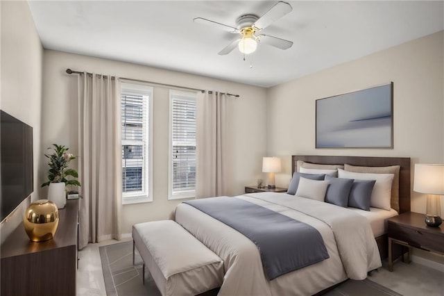 bedroom featuring ceiling fan