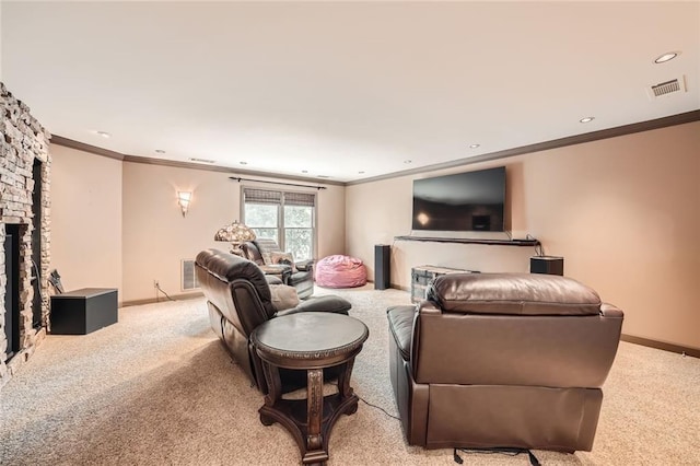 living room featuring visible vents, light carpet, baseboards, and ornamental molding