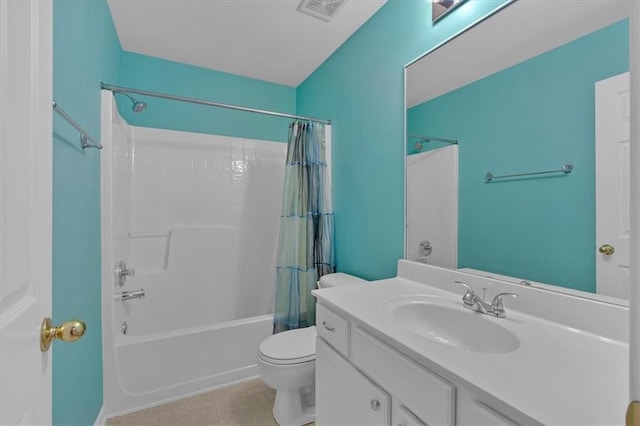 full bath with tile patterned flooring, toilet, vanity, visible vents, and shower / bathtub combination with curtain