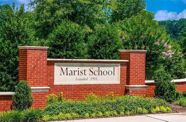 3912 Edenton Ct NE, Brookhaven, GA 30319 - view of community / neighborhood sign