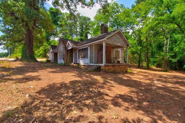 view of front of home featuring covered porch