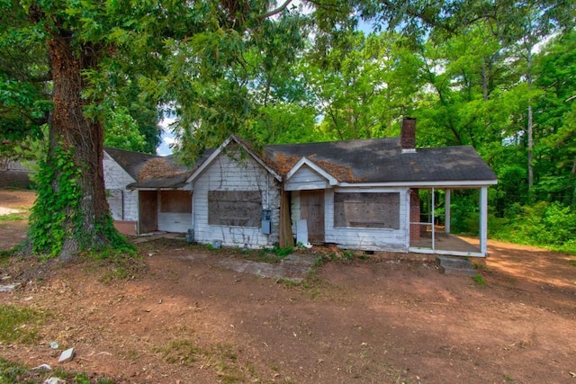 view of front of house featuring covered porch